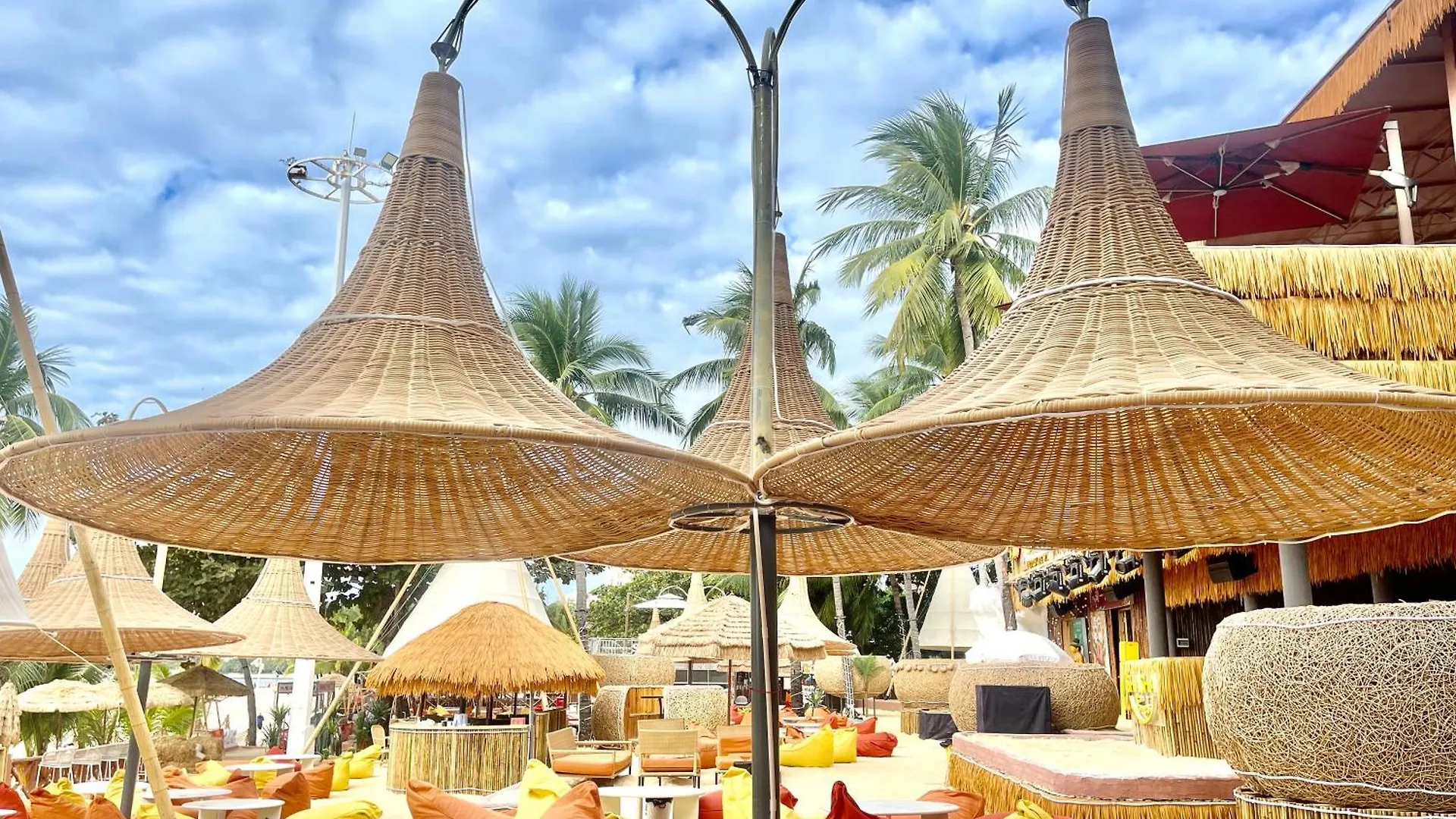 Sanya South China Hotel 4*,  中国