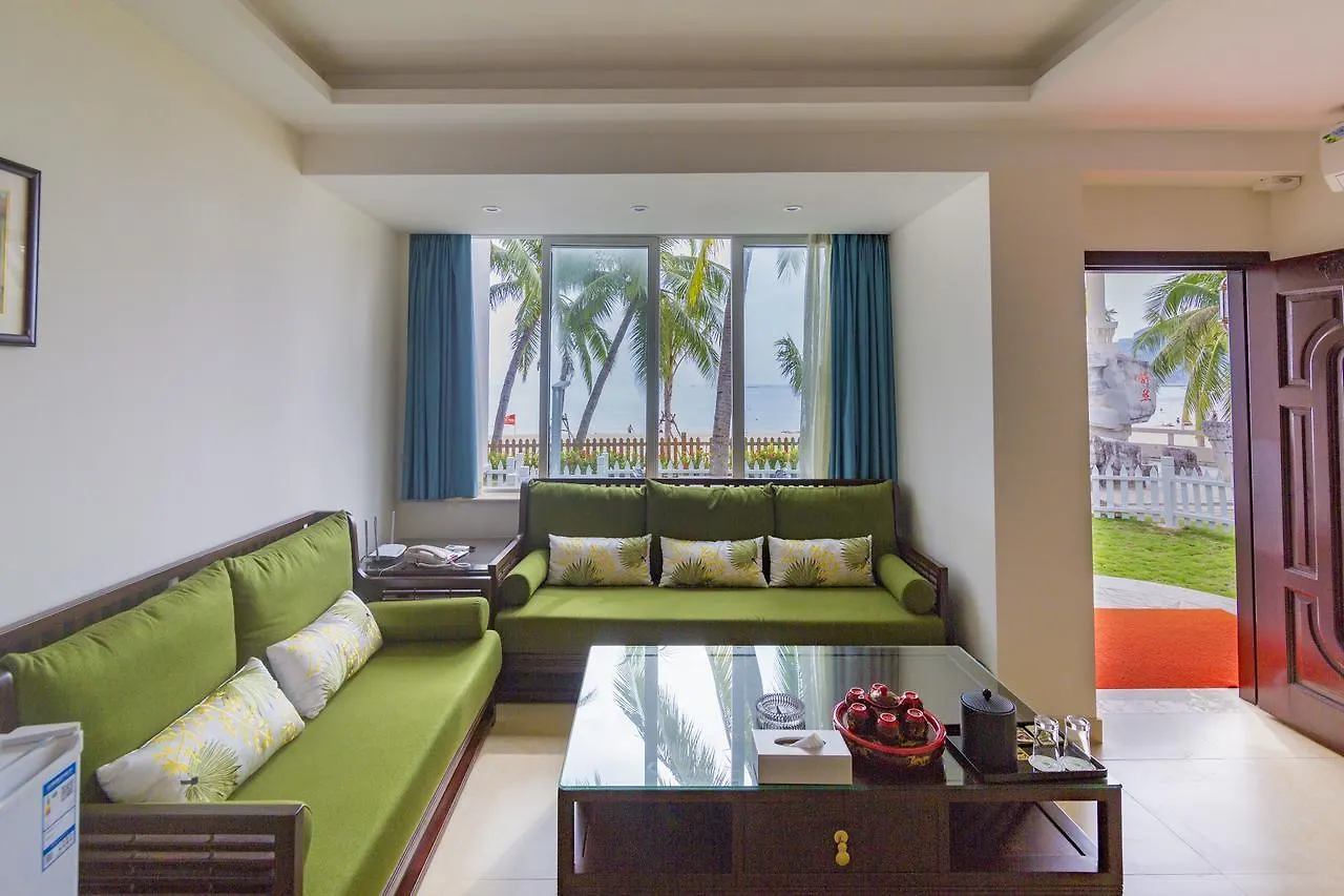 Sanya South China Hotel 4*,